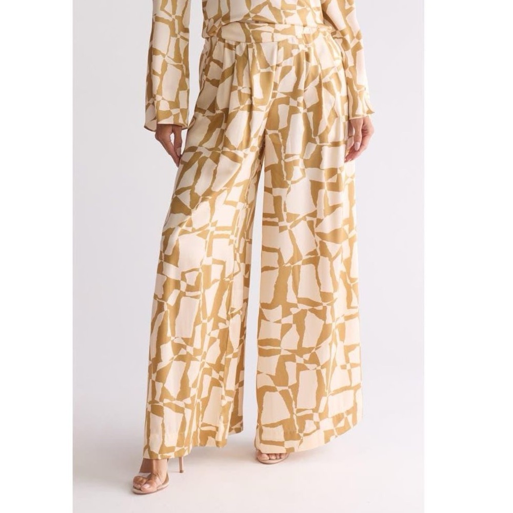 Parker Women's Gold and Cream Trousers